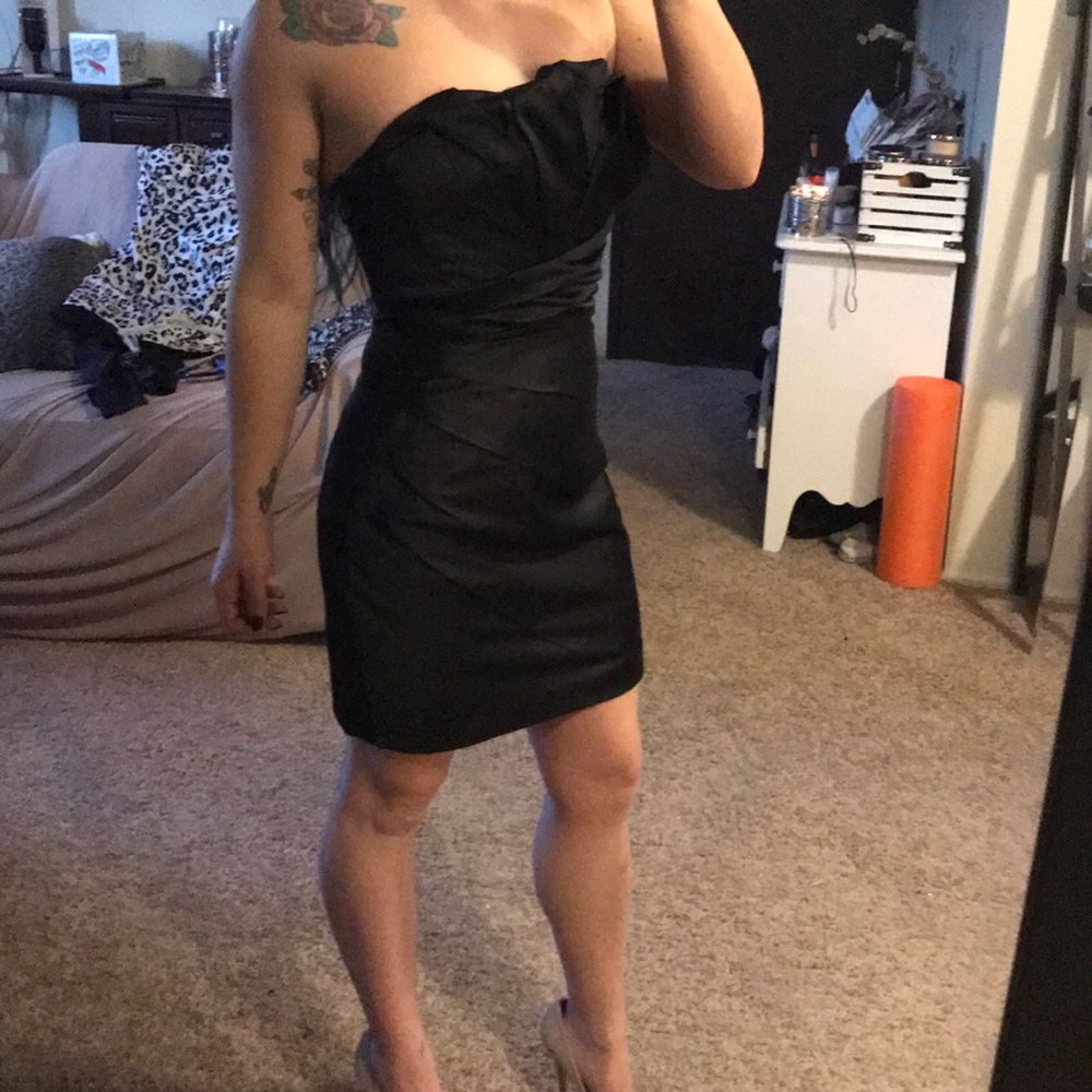 Strapless LBD